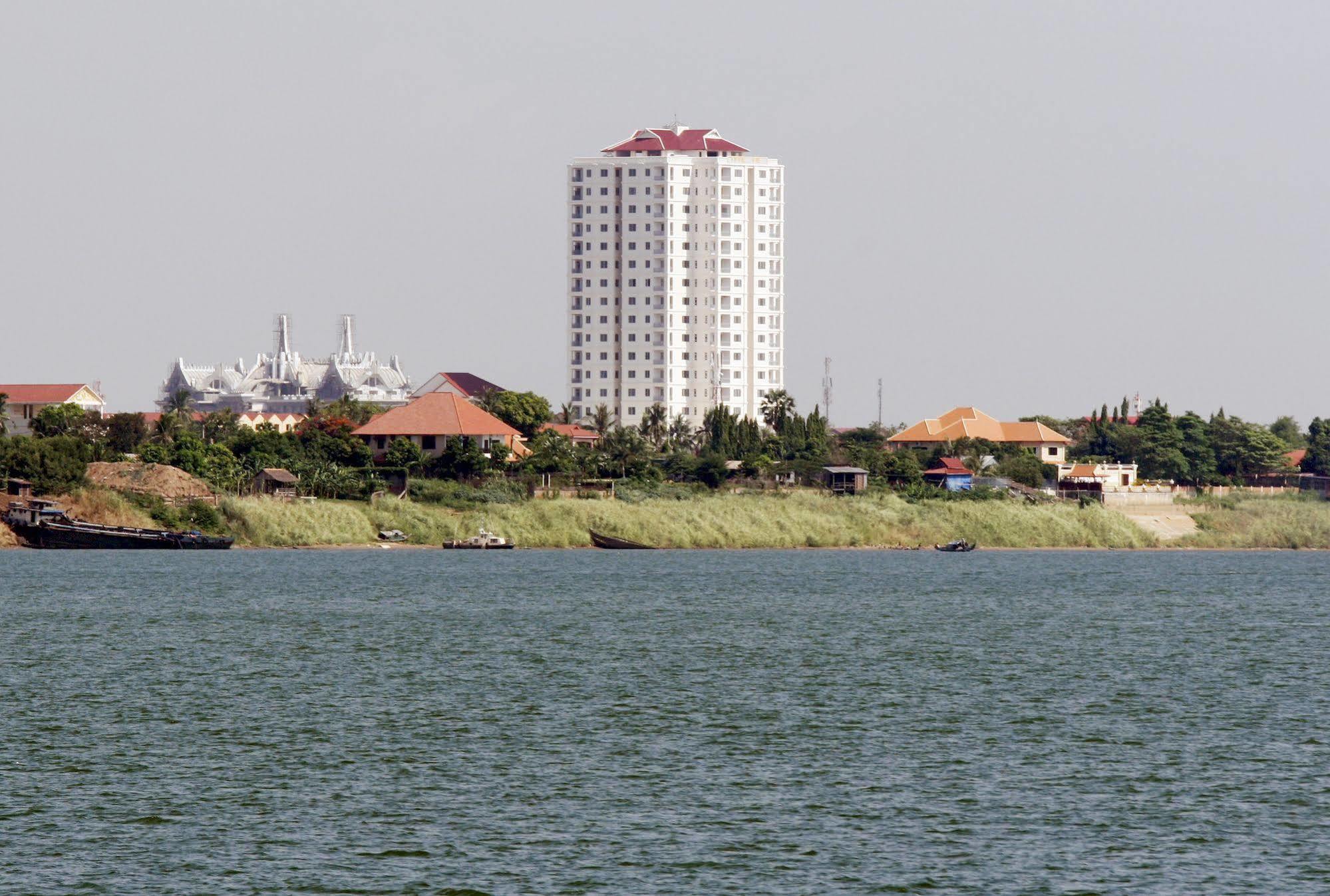 Mekong View Tower Hotel Phnom Pen Exterior foto